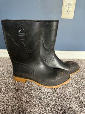 Onguard Black Rubber Work Boots with Brown Sole - Men's